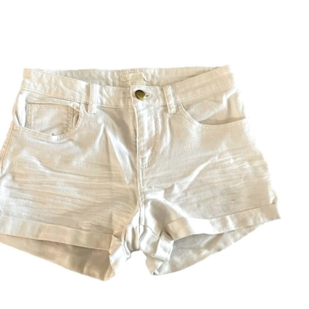 H&M White Low Rise Cuffed Denim Shorts Size 2 NWOT